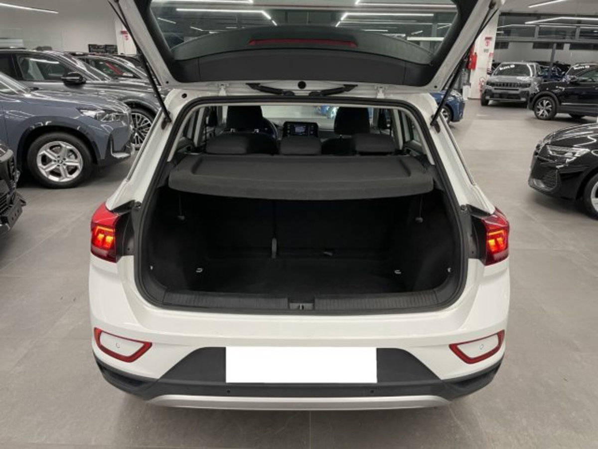 Volkswagen T-Roc 1.0 TSI Life (13)