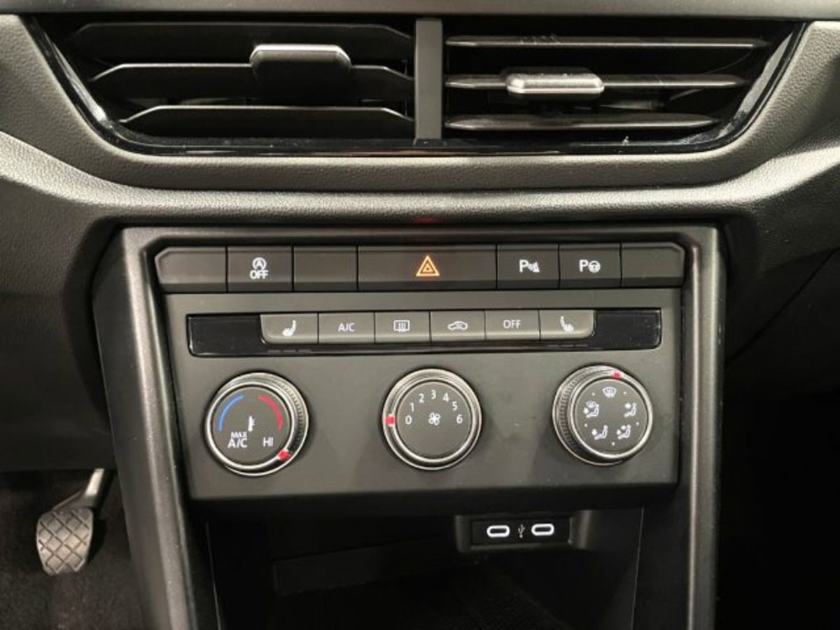 Volkswagen T-Roc 1.0 TSI Life (16)