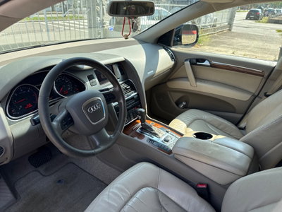 Audi Q7 3.0 V6 TDI 233CV quattro tiptronic (11)