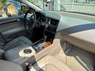 Audi Q7 3.0 V6 TDI 233CV quattro tiptronic (9)