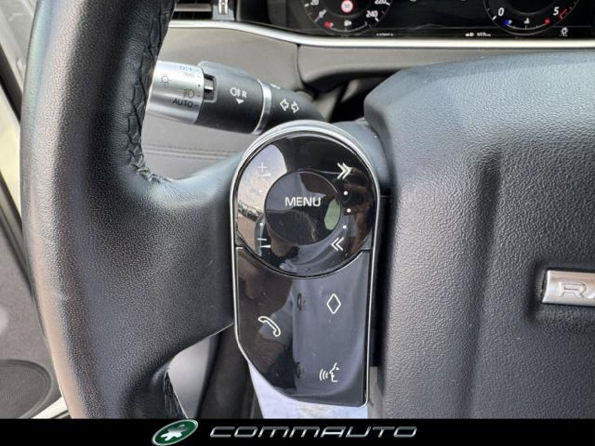 Land Rover Range Rover Evoque 2.0D I4 180 CV AWD Auto SE (18)