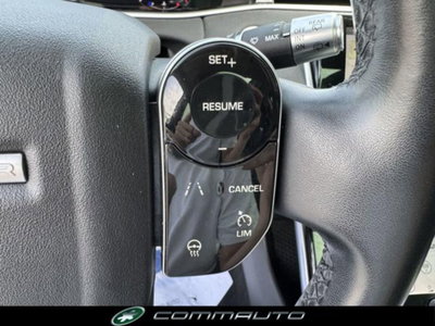 Land Rover Range Rover Evoque 2.0D I4 180 CV AWD Auto SE (19)
