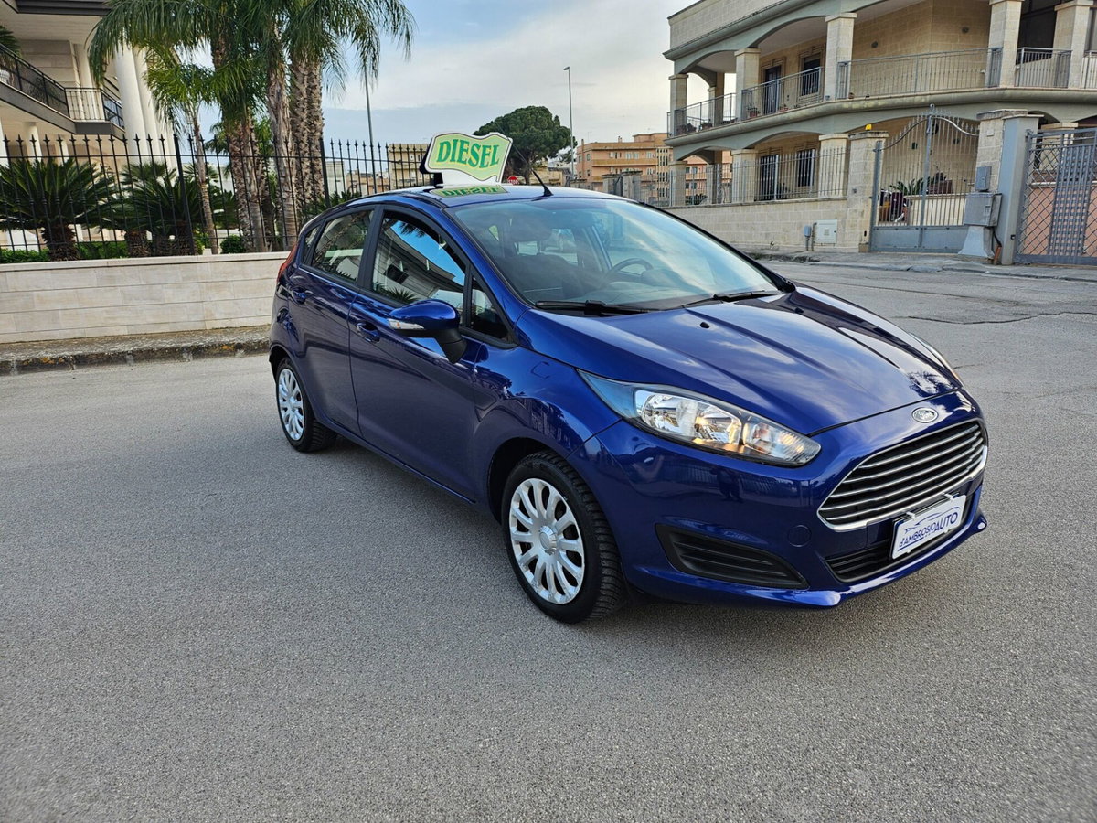 Ford Fiesta 1.5 TDCi 75CV 5 porte (3)