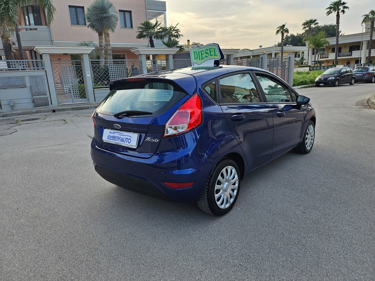 Ford Fiesta 1.5 TDCi 75CV 5 porte (4)