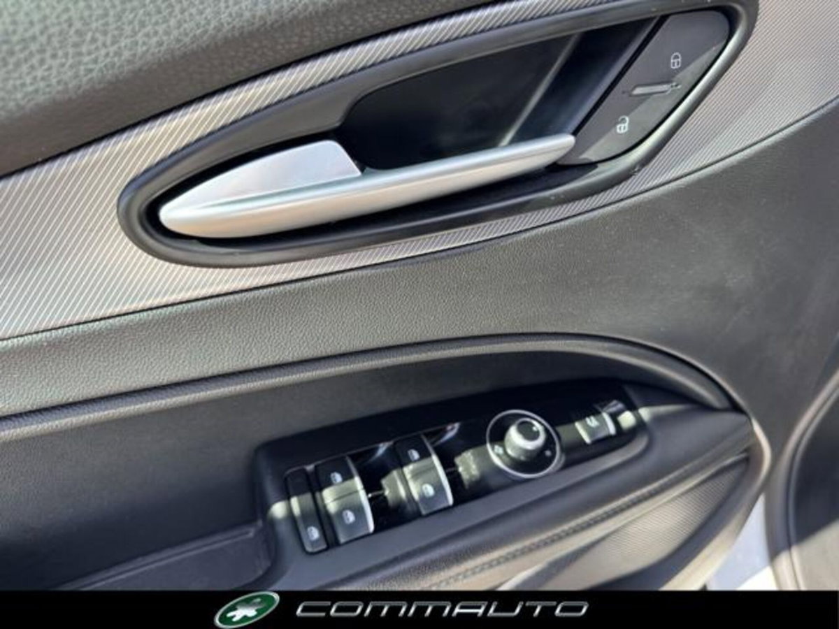 Alfa Romeo Stelvio Stelvio 2.2 Turbodiesel 190 CV AT8 Q4 Sprint (11)