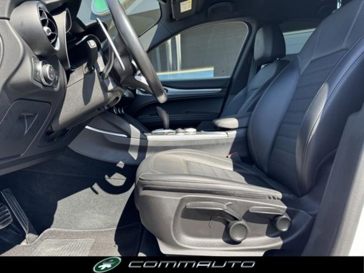 Alfa Romeo Stelvio Stelvio 2.2 Turbodiesel 190 CV AT8 Q4 Sprint (13)