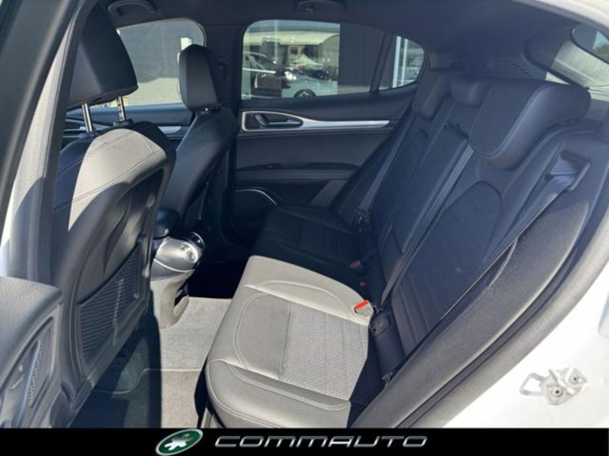 Alfa Romeo Stelvio Stelvio 2.2 Turbodiesel 190 CV AT8 Q4 Sprint (15)