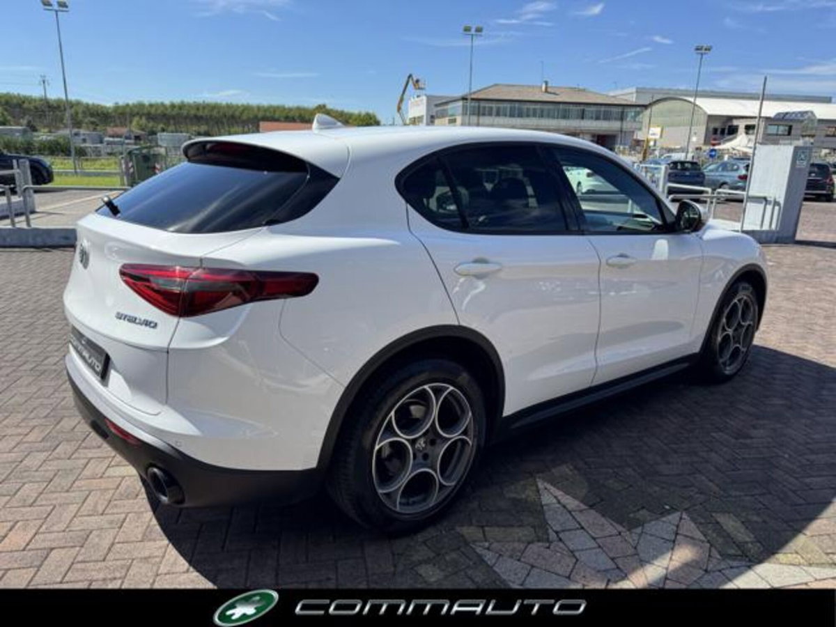 Alfa Romeo Stelvio Stelvio 2.2 Turbodiesel 190 CV AT8 Q4 Sprint (5)
