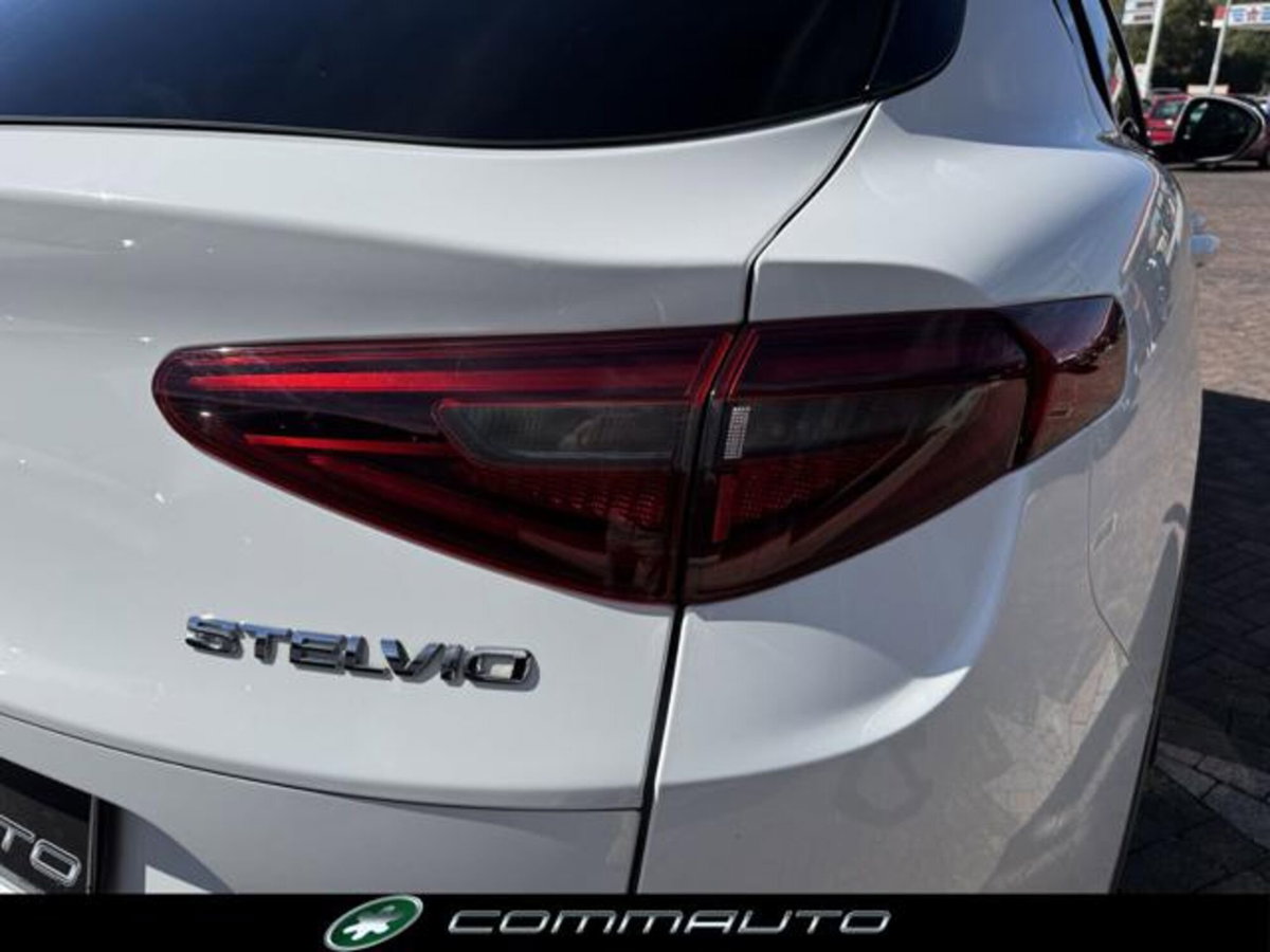 Alfa Romeo Stelvio Stelvio 2.2 Turbodiesel 190 CV AT8 Q4 Sprint (6)