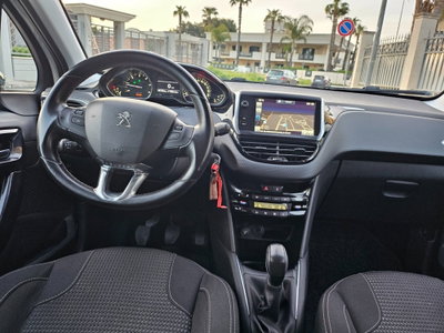 Peugeot 208 100 5 porte Allure (10)