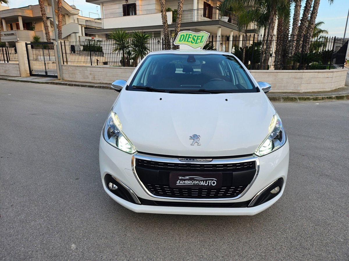 Peugeot 208 100 5 porte Allure (3)