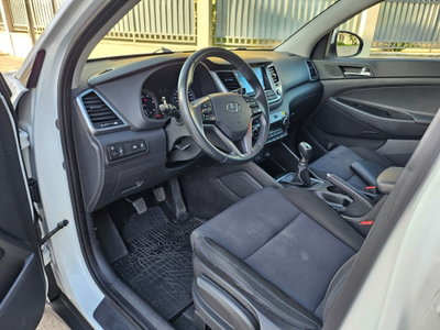 Hyundai Tucson 1.7 CRDi XPossible (8)