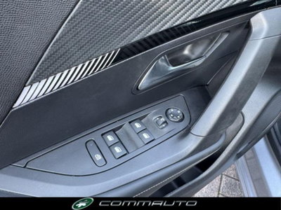 Peugeot 2008 PureTech 130 S&S EAT8 Allure (12)