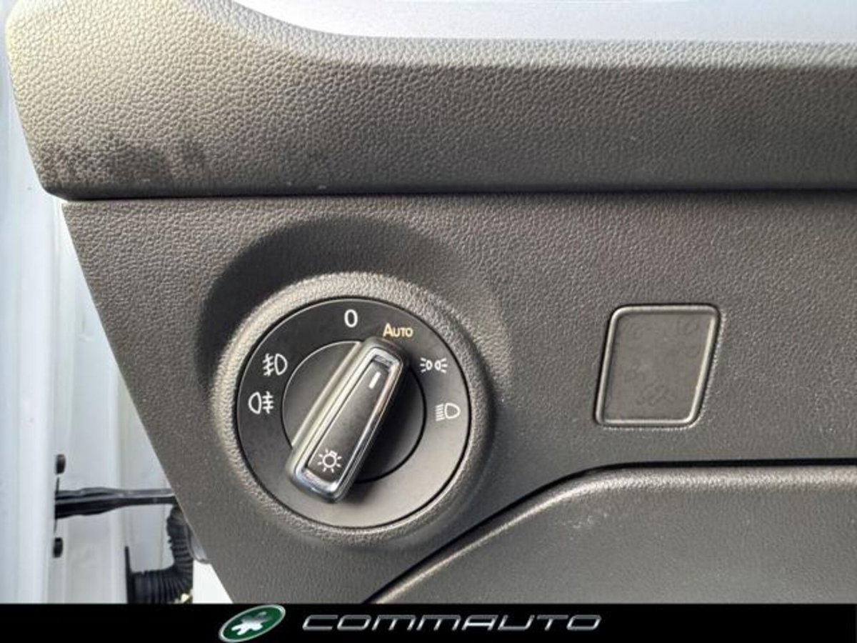 SEAT Leon 1.6 TDI 115 CV 5p. XCELLENCE (15)
