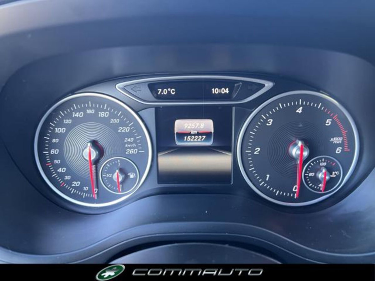 Mercedes-Benz Classe B 180 d Executive (11)