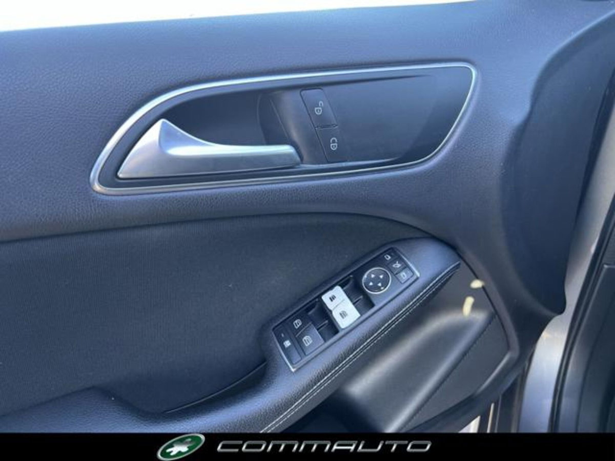 Mercedes-Benz Classe B 180 d Executive (7)