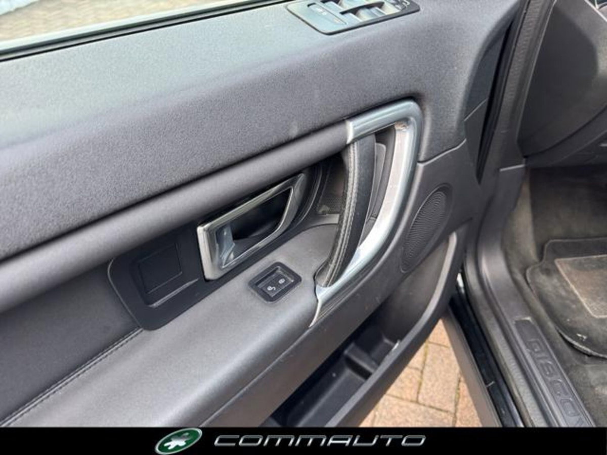 Land Rover Discovery Sport 2.0 TD4 180 CV AWD Auto HSE (10)