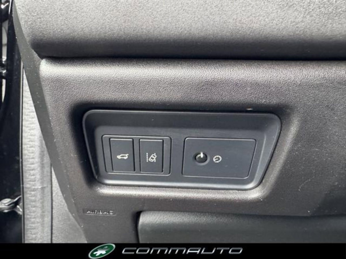 Land Rover Discovery Sport 2.0 TD4 180 CV AWD Auto HSE (14)