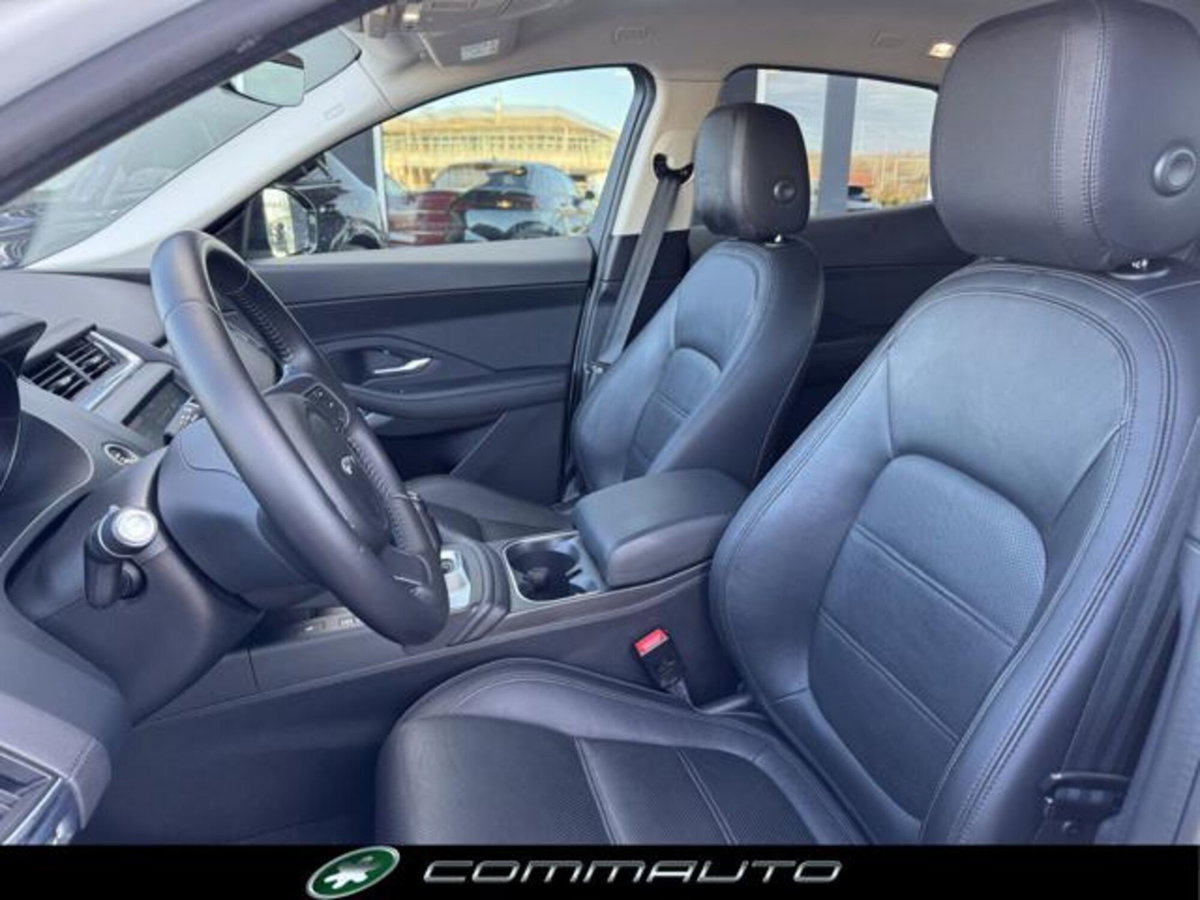 Jaguar E-Pace 2.0D 150 CV AWD aut. R-Dynamic S (13)