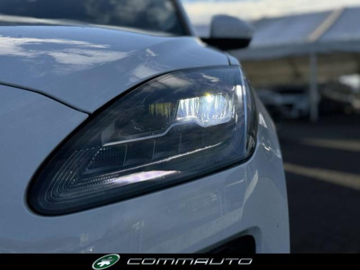 Jaguar E-Pace 2.0D 150 CV AWD aut. R-Dynamic S (7)