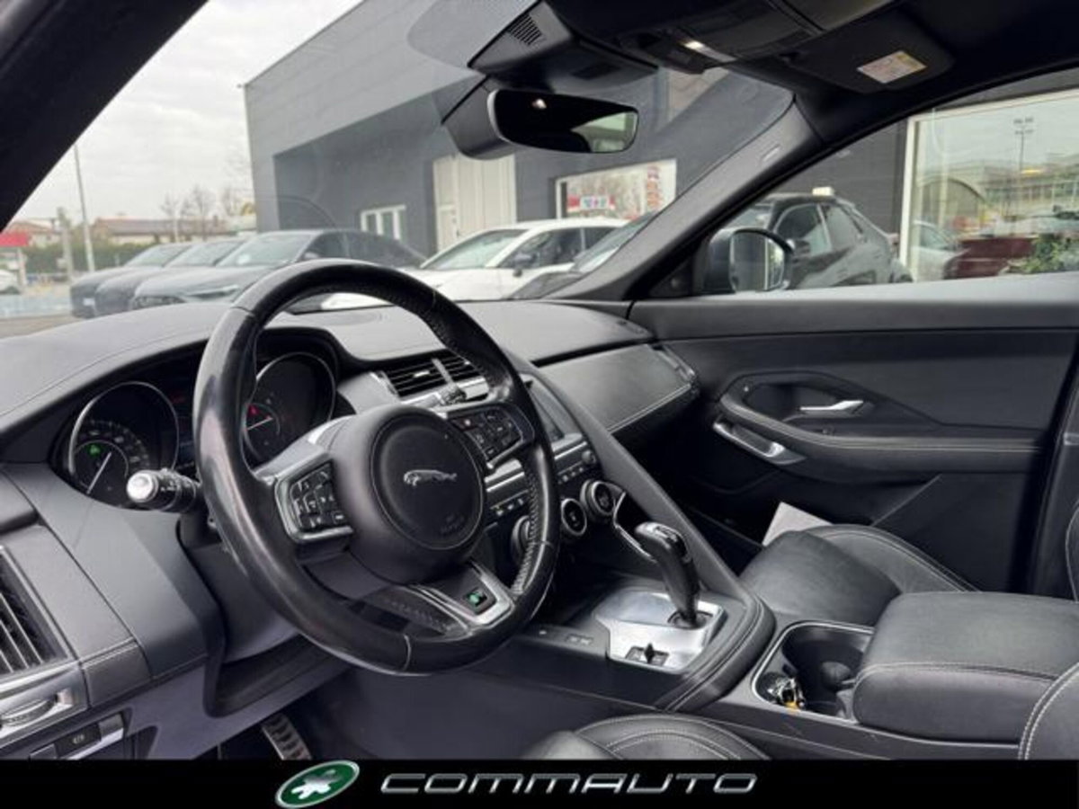 Jaguar E-Pace 2.0D 150 CV AWD aut. R-Dynamic S (14)