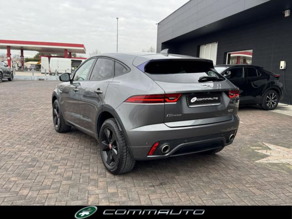 Jaguar E-Pace 2.0D 150 CV AWD aut. R-Dynamic S (6)