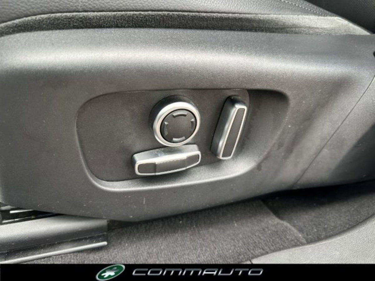 Land Rover Range Rover Evoque 2.0 I4 200 CV AWD Auto S (6)