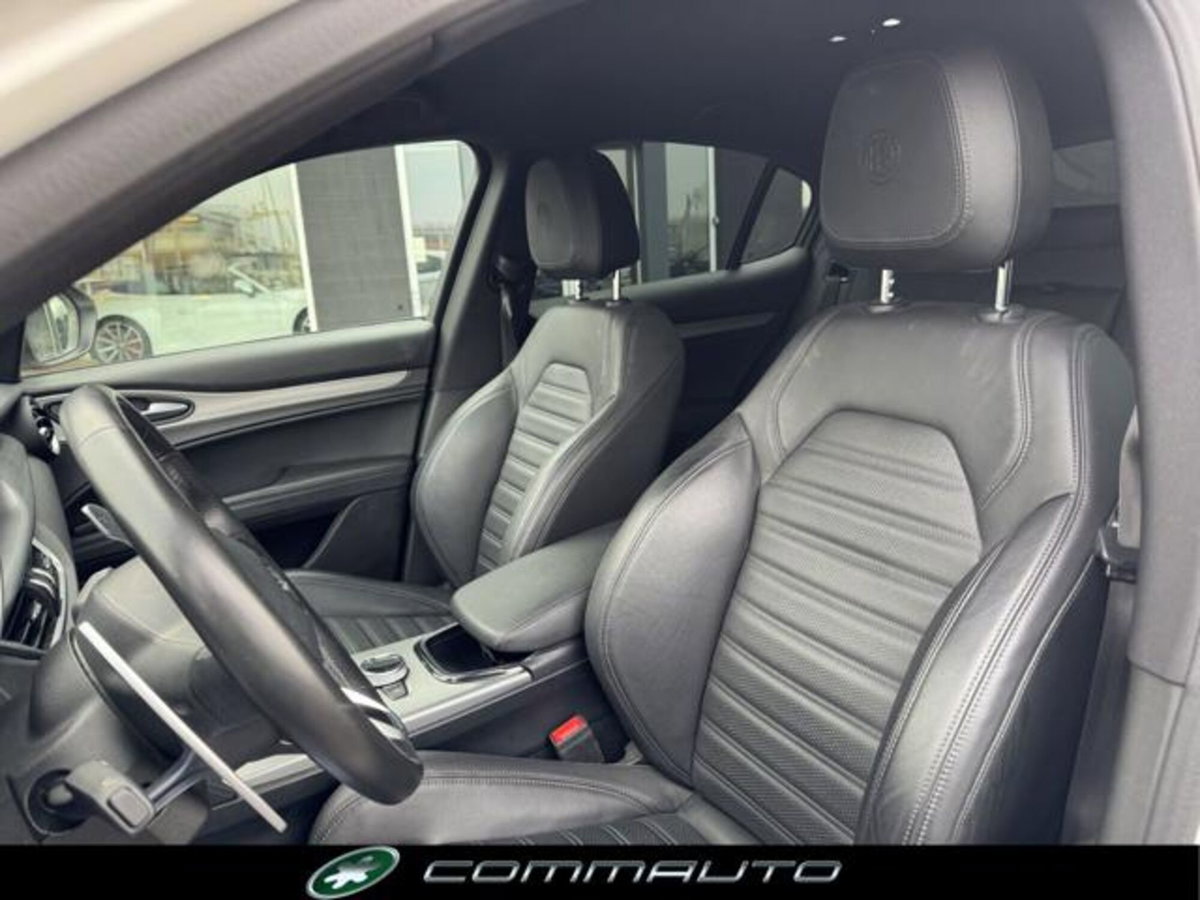 Alfa Romeo Stelvio Stelvio 2.2 Turbodiesel 210 CV AT8 Q4 Veloce (13)