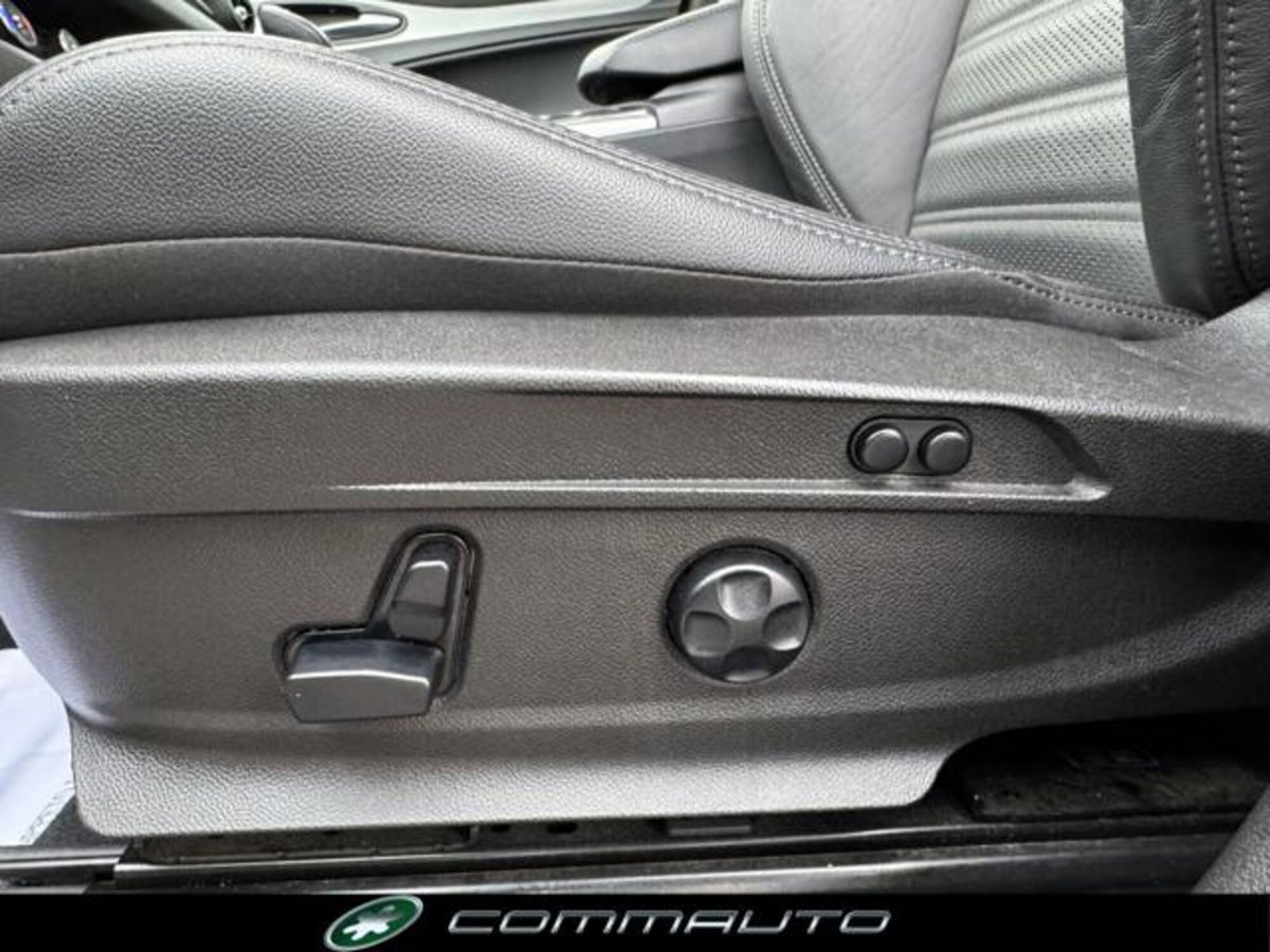 Alfa Romeo Stelvio Stelvio 2.2 Turbodiesel 210 CV AT8 Q4 Veloce (15)