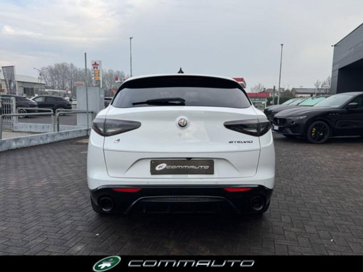 Alfa Romeo Stelvio Stelvio 2.2 Turbodiesel 210 CV AT8 Q4 Veloce (5)