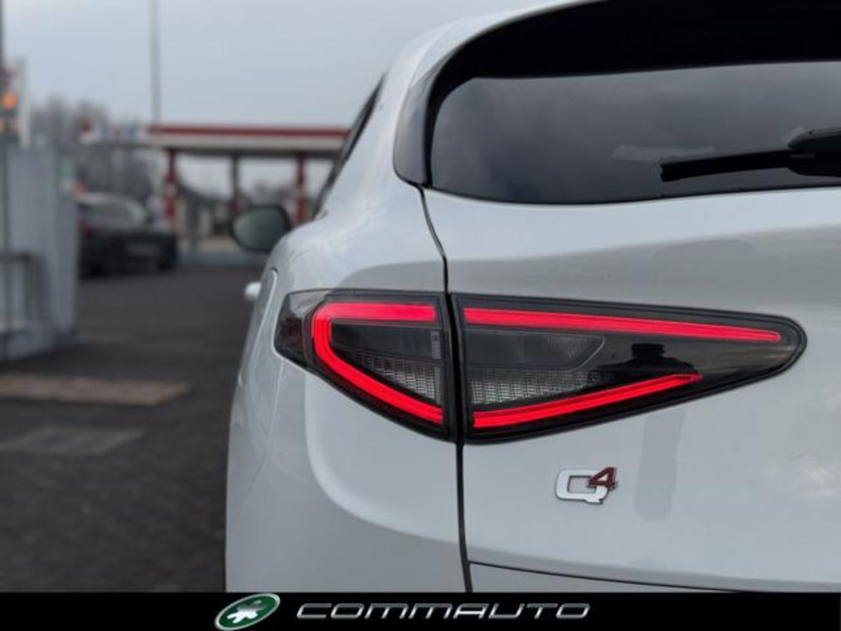 Alfa Romeo Stelvio Stelvio 2.2 Turbodiesel 210 CV AT8 Q4 Veloce (7)