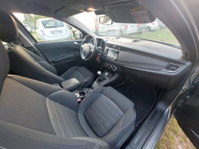 Alfa Romeo Giulietta 1.6 JTDm Ti 120cv (12)