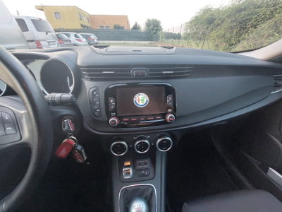 Alfa Romeo Giulietta 1.6 JTDm Ti 120cv (16)