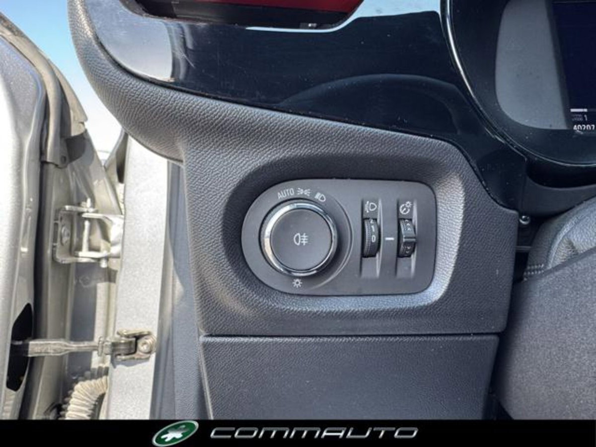Opel Corsa 1.2 100 CV GS Line (12)