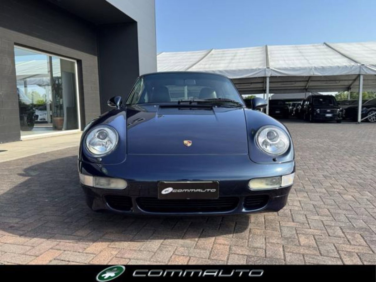 Porsche 911 Coupé Carrera 4 cat S (2)
