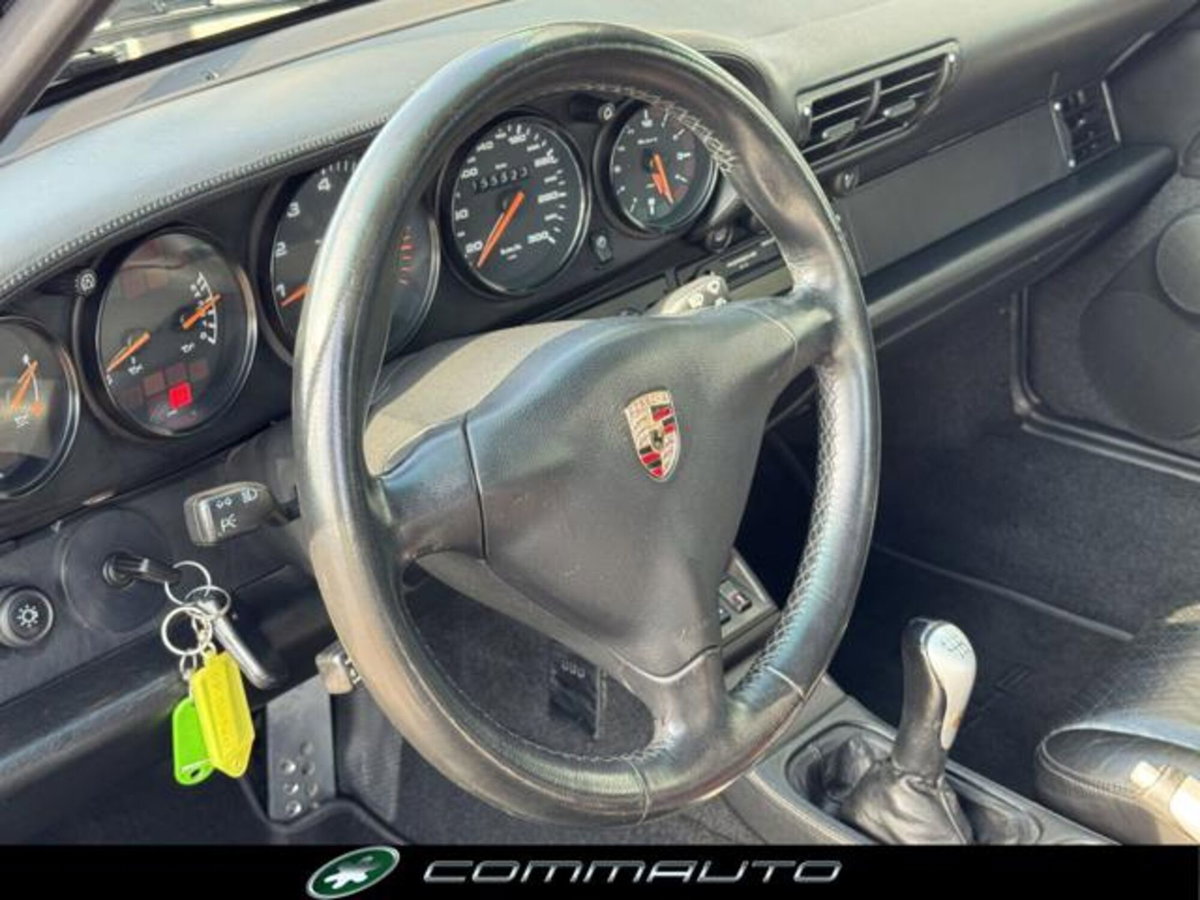 Porsche 911 Coupé Carrera 4 cat S (20)
