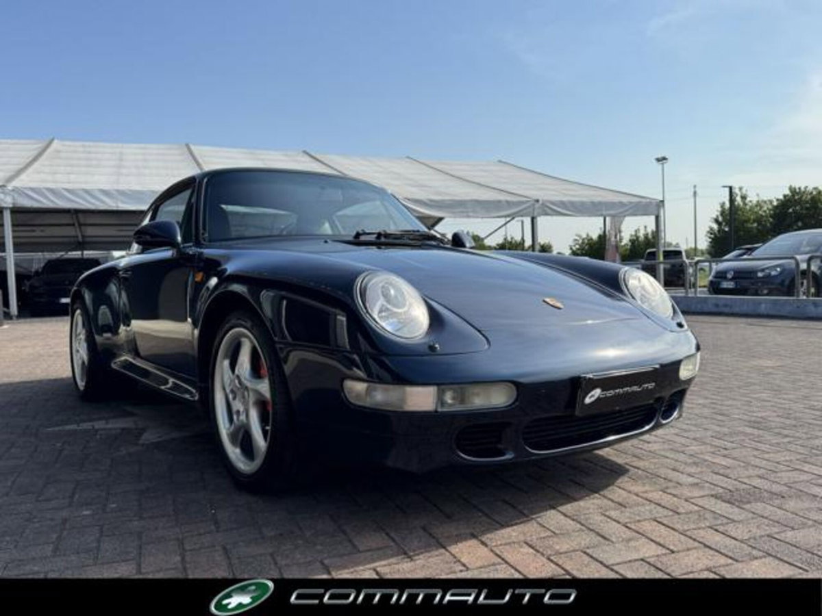 Porsche 911 Coupé Carrera 4 cat S (3)