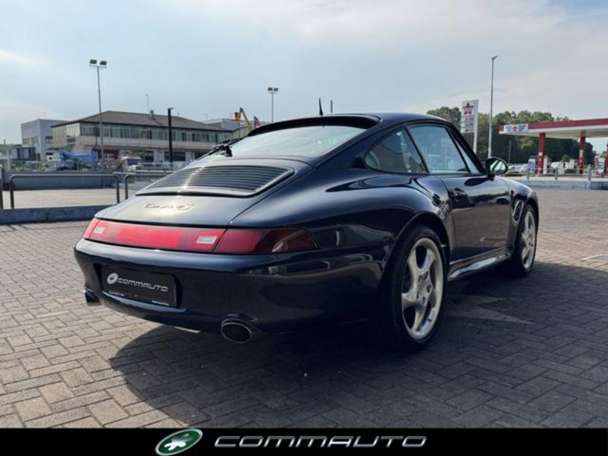 Porsche 911 Coupé Carrera 4 cat S (4)