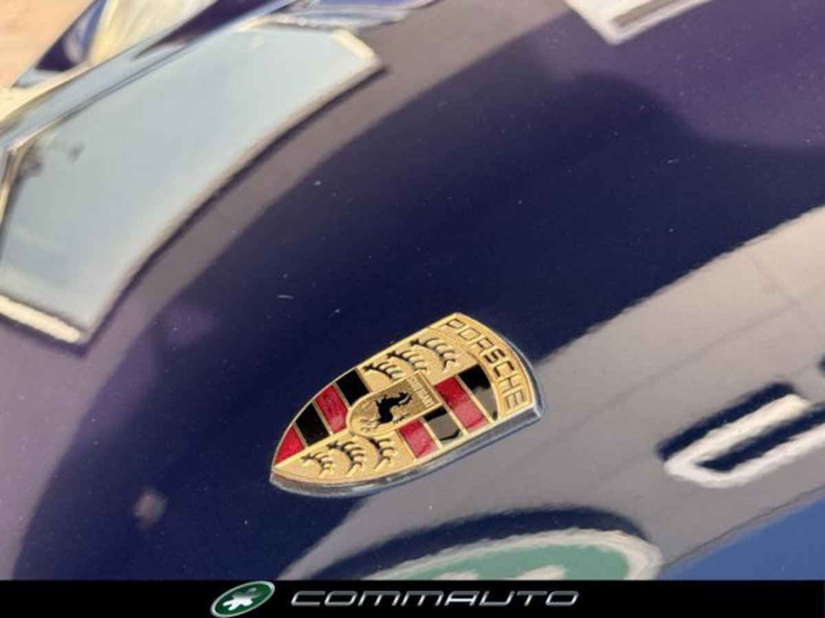 Porsche 911 Coupé Carrera 4 cat S (9)