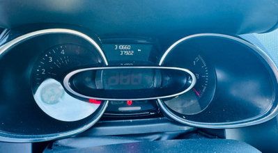 Renault Clio Sporter dCi 8V 75 CV Moschino Intens (10)