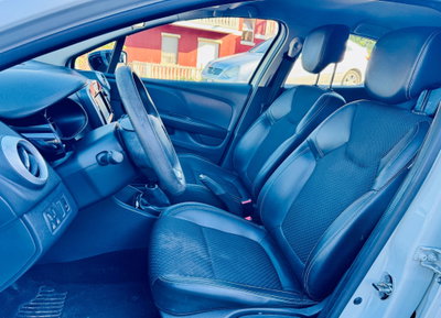 Renault Clio Sporter dCi 8V 75 CV Moschino Intens (12)