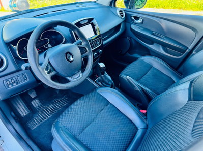 Renault Clio Sporter dCi 8V 75 CV Moschino Intens (13)