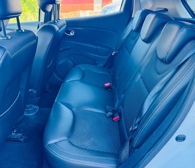 Renault Clio Sporter dCi 8V 75 CV Moschino Intens (18)