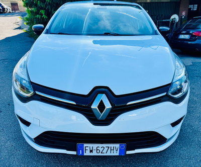 Renault Clio Sporter dCi 8V 75 CV Moschino Intens (3)