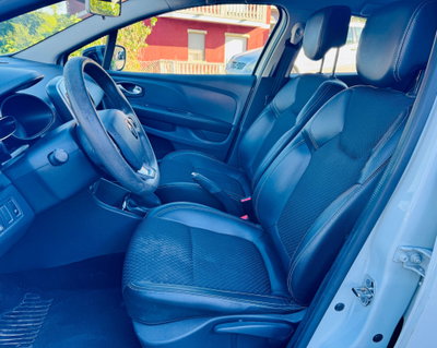 Renault Clio Sporter dCi 8V 75 CV Moschino Intens (9)