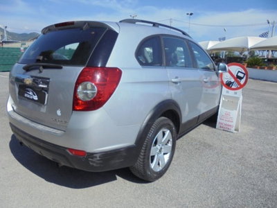 Chevrolet Captiva 2.0 VCDi LTX (17)
