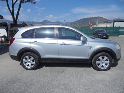Chevrolet Captiva 2.0 VCDi LTX (18)
