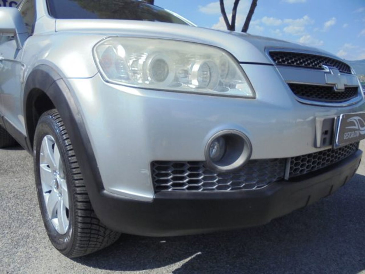 Chevrolet Captiva 2.0 VCDi LTX (20)