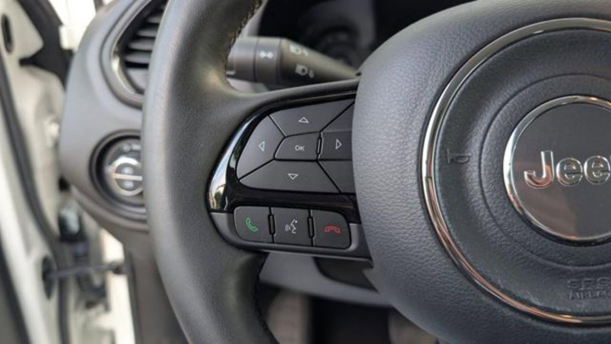 Jeep Renegade 1.3 T4 190CV PHEV 4xe AT6 Limited (11)