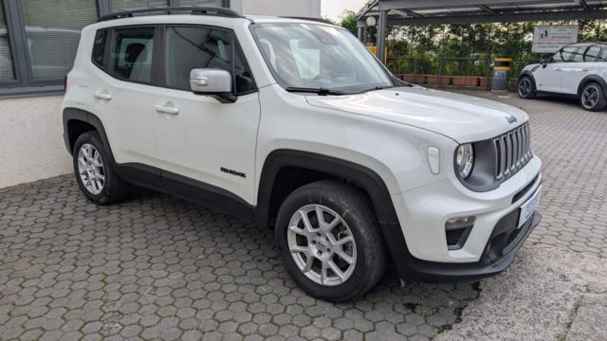 Jeep Renegade 1.3 T4 190CV PHEV 4xe AT6 Limited (3)